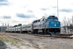 MNCR 4913 on train 1353